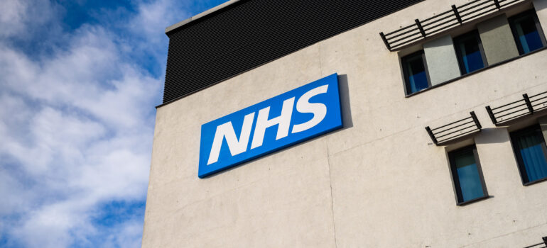 39.4 percent of NHS staff required to work remotely in 2021
