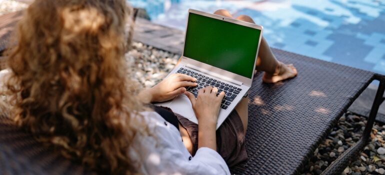 Remote workers need vacay too: The importance of unplugging when you work from home